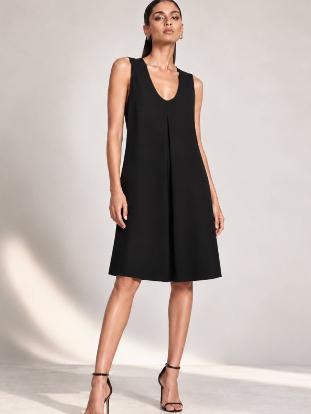Rohit Ghandi & Rahul Khanna x Anthropologie Black Shift Scoop Flowy Modern Dress